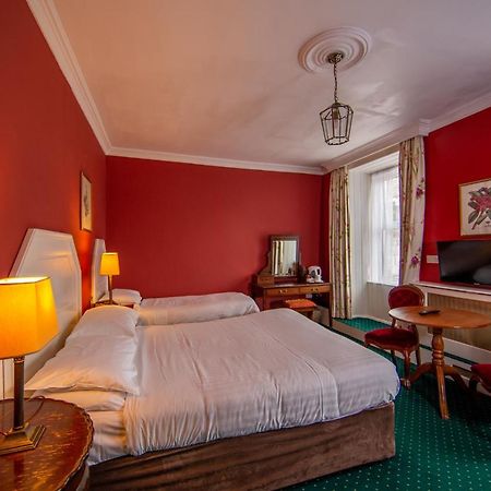 Foyles Hotel Клифдън Екстериор снимка