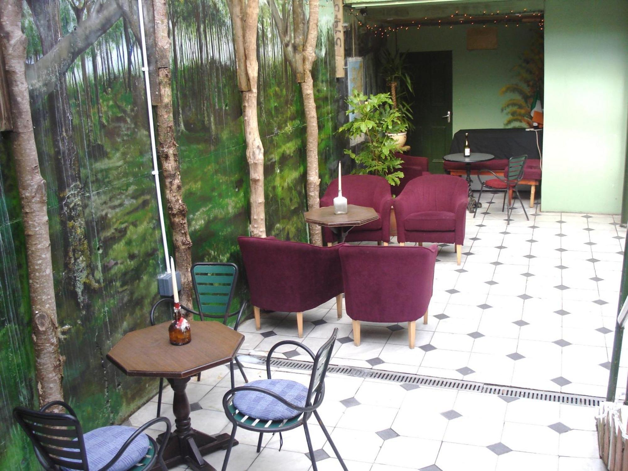 Foyles Hotel Клифдън Екстериор снимка