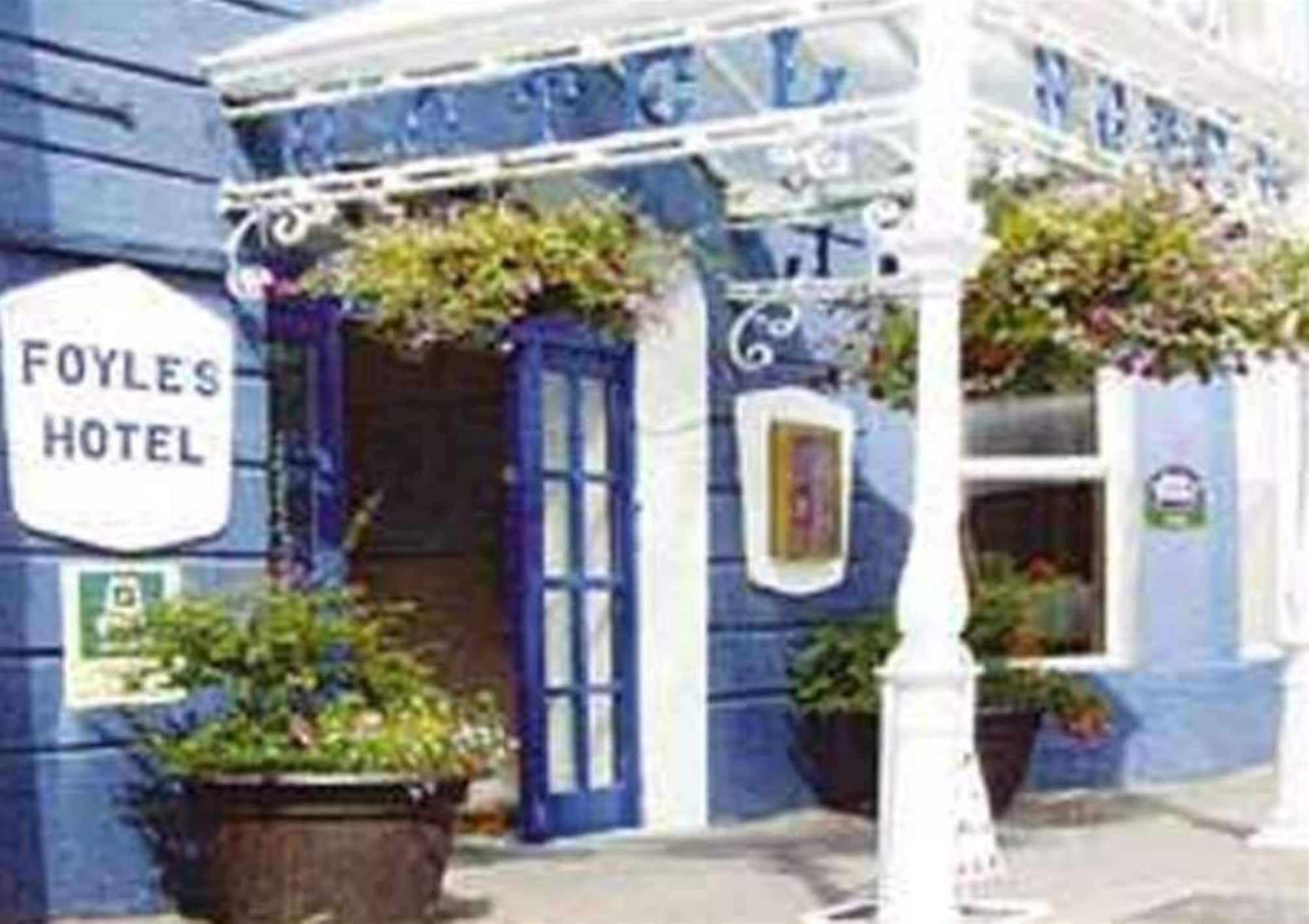 Foyles Hotel Клифдън Екстериор снимка